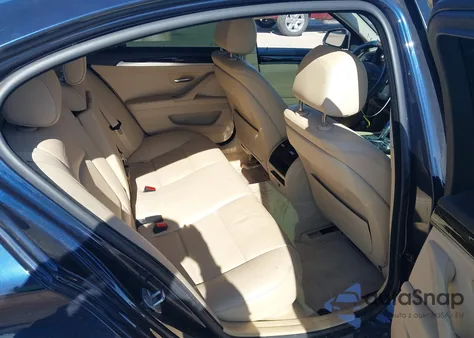 2015 BMW 528I xDrive z USA, uszkodzony, nr VIN WBA5A7C5XFD623899